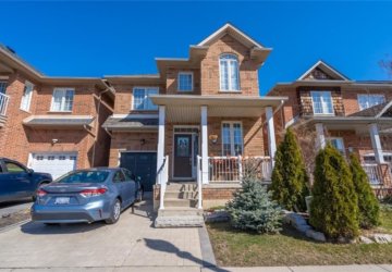 Stoney Creek Home For Sale on Panorama Way- $899,900