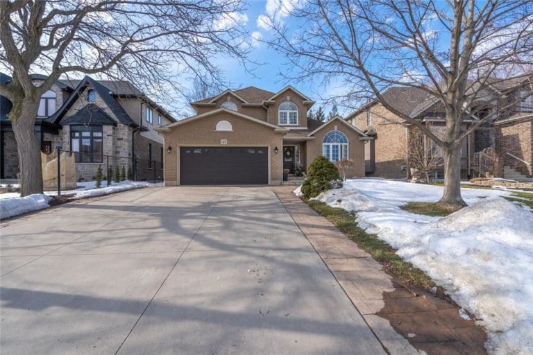 Stoney Creek Home For Sale 45 Creanona Boulevard,