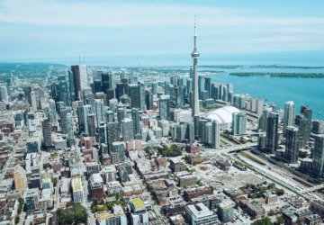 Condo Living vs. House Hunting: Making the Right Choice in Toronto