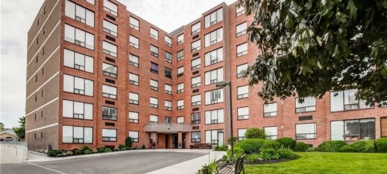 Featured Stoney Creek Condo For Sale: 99 Donn Avenue 705 Stoney Creek, ON